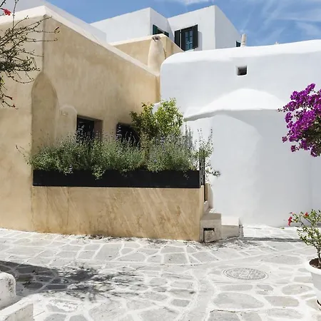 Bethlehem: Historic Townhouse Paro